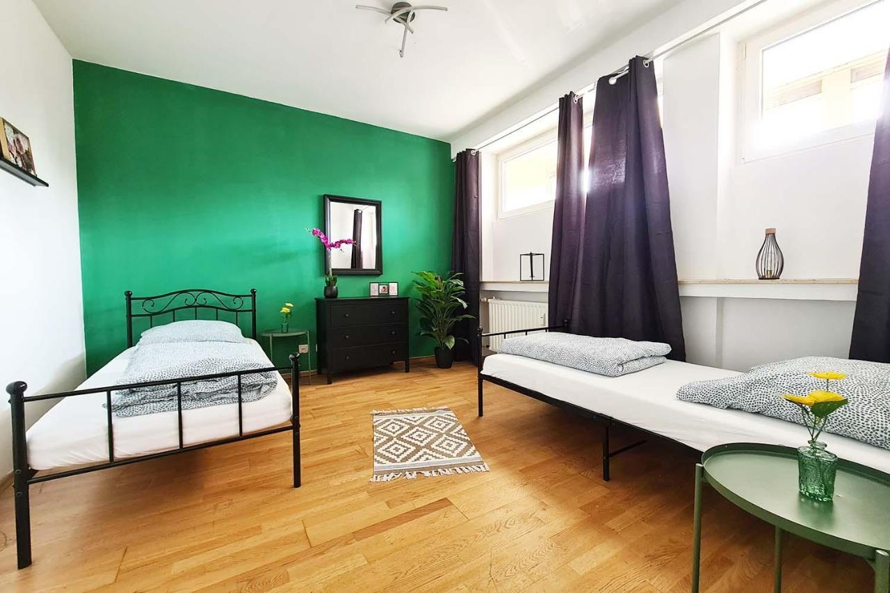 Langenfeld Apartment Exteriör bild